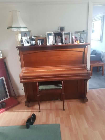 Photo of free Piano (Crosby L23) #1