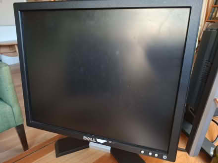 Photo of free Dell Computer Screen (Long Crendon HP18) #1