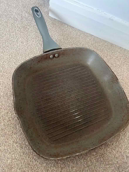 Photo of free Salter frying/grill pan (Ticknall DE73) #1