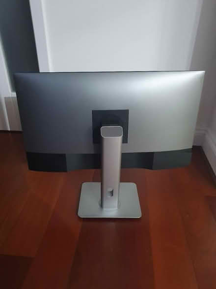 Photo of free Dell Computer Monitor Broken Screen (High Wycombe) #2