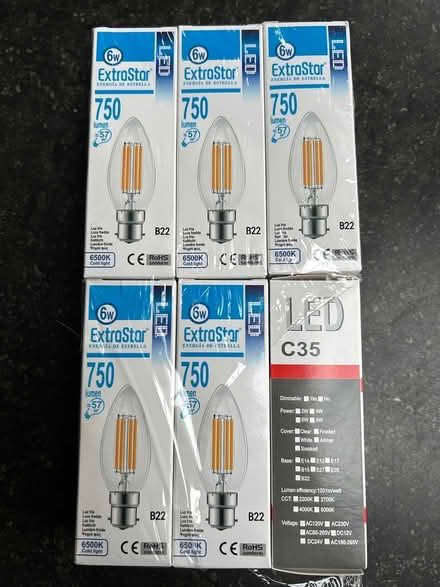 Photo of free B22 new led candle bulbs (Tooting Bec/Balham) #1