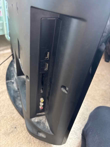 Photo of free Sony TV (Sk87lp) #3