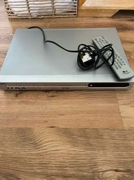 Photo of free LG DVD recorder system DR7400 (Stanstead Abbotts SG12) #2