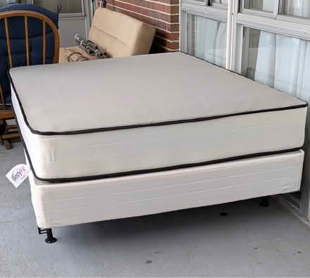 Photo of free Full bed (Arlington Center) #1