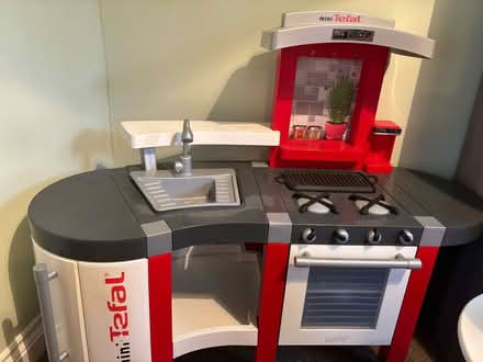 Photo of free Play Kitchen (Fox Corner GU24) #1