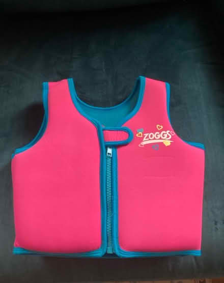 Photo of free Swim vest / buoyancy aid (Farcet) #1