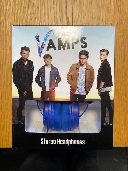 Photo of free Headphones (St Albans drakes drive) #1