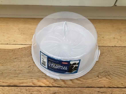 Photo of free Cake carrier (Harrogate HG2) #1