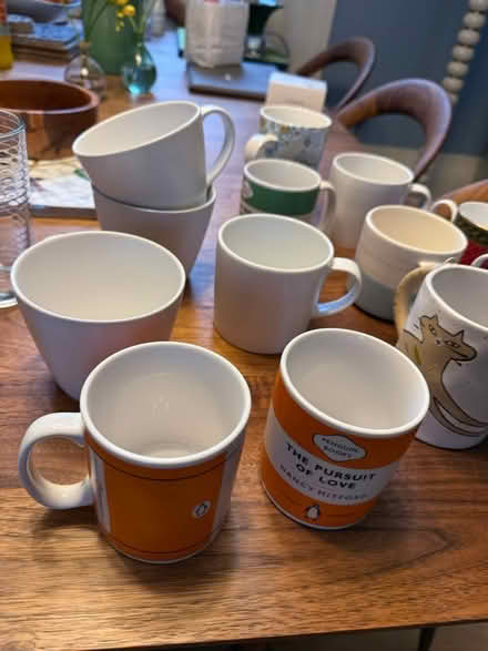 Photo of free Mugs and glasses (Pimlico, SW1) #2