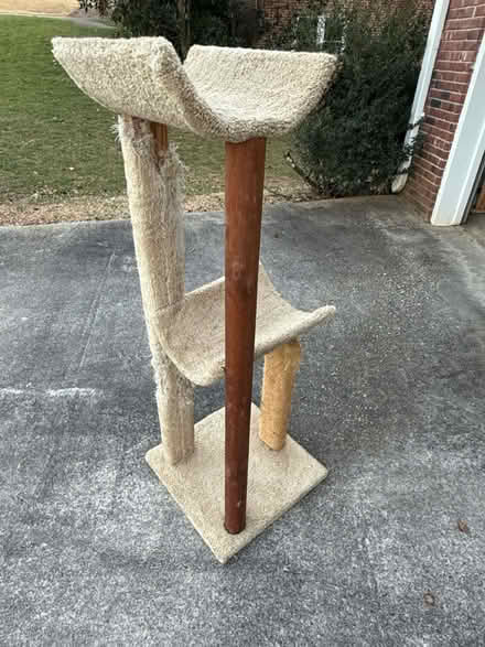 Photo of free Cat Tower - needs new carpet (Dunwoody) #1
