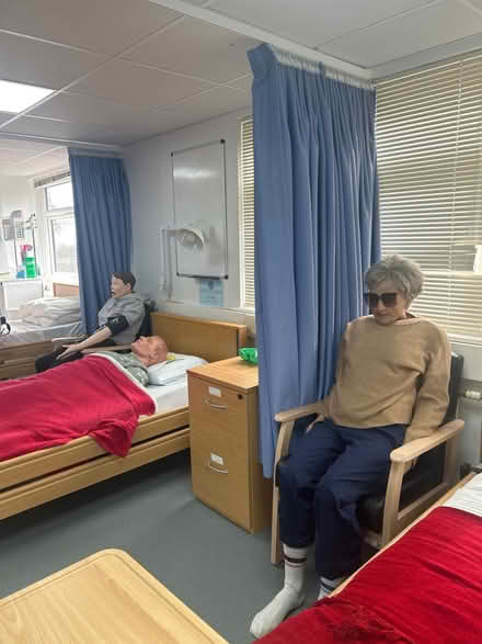 Photo of Large clothes (Driffield, YO25) #1