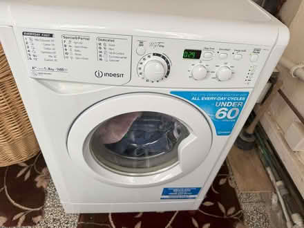 Photo of free Indesit 8kg 1400 spin washing machine works well (Edmonton N9) #1