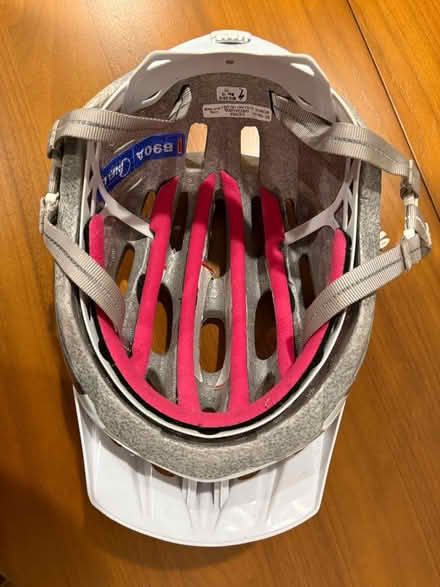 Photo of free Adult women’s bike helmet (Zip 22306 Alexandria) #4