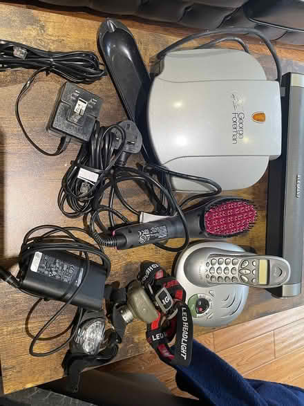Photo of free Electronic items (old or broken) (SE16) #1