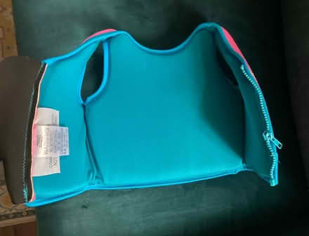Photo of free Swim vest / buoyancy aid (Farcet) #3