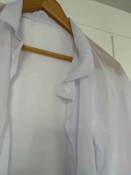 Photo of free Size 10 holiday cover up shirt (Cottonmill, St Albans, AL1) #2