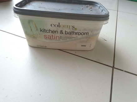 Photo of free paint - 2.5l (Bents Green S11) #1