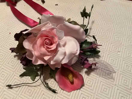 Photo of free Beautiful Handmade Sugarcraft Centre Pieces for Cake (BT8) #2