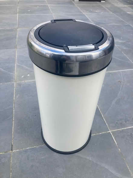 Photo of free Kitchen bin (Peacehaven BN10) #1