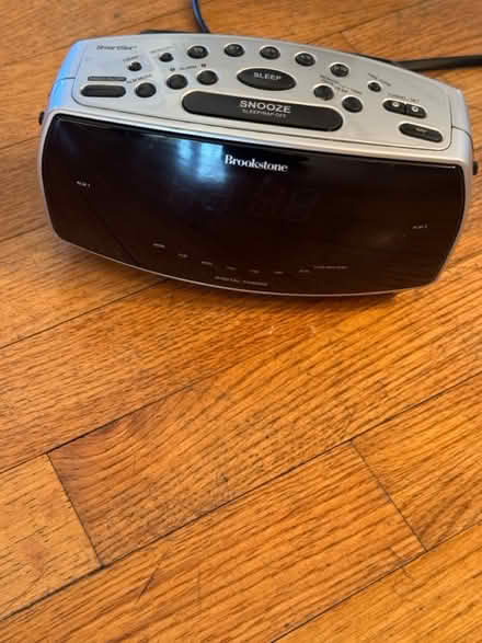 Photo of free Brookstone alarm clock (McLean 22101) #1