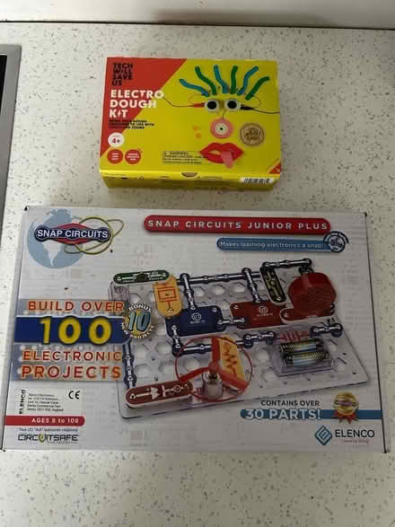 Photo of free Children’s electronics sets (Goldsworth Park GU21) #1