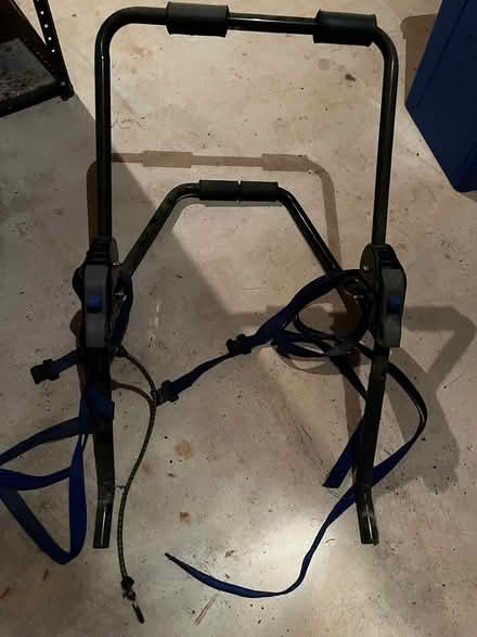 Photo of free Thule Bike Rack for Car (Graduate Hospital) #3