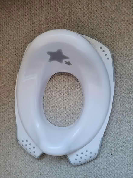 Photo of free Toilet seat (Lower Walkley S6) #1