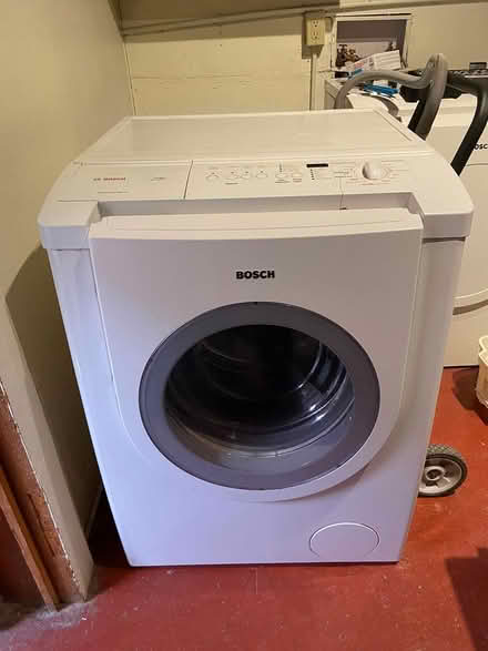 Photo of free front-loading clothes washer (Lower Cañoncito) #1