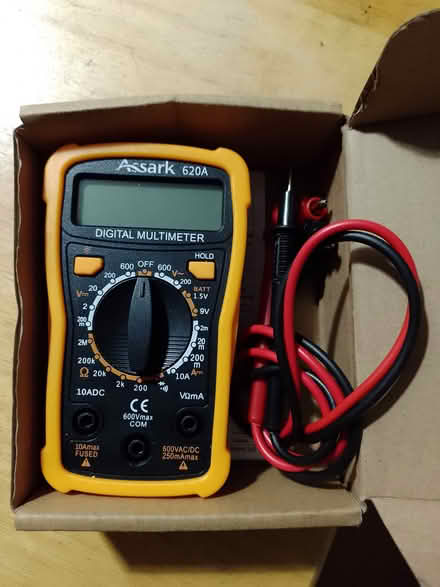 Photo of free multimeter (assark brand) (Montpelier BS6) #1