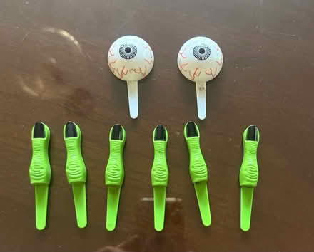 Photo of free Planter inserts (Capitol Hill) #1