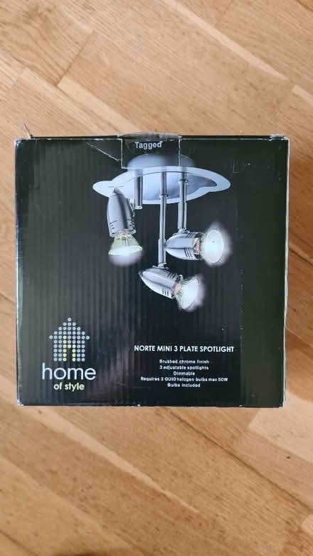Photo of free Ceiling Spot lights [3] (Panshanger AL7) #1