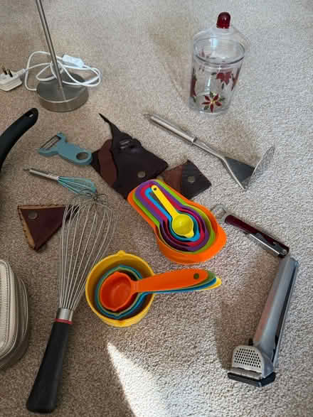 Photo of free Collection of kitchen/house items (Woking) #2