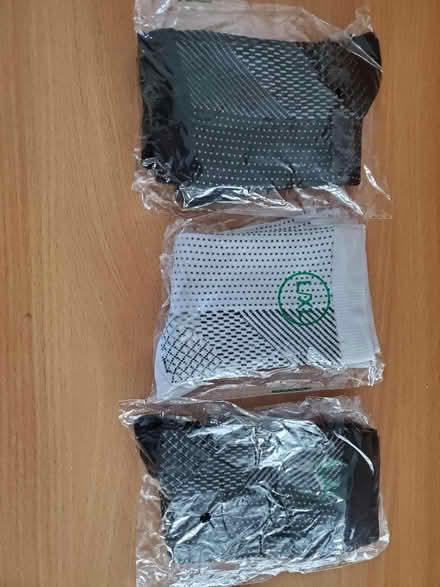 Photo of free Compression socks new in pack (B26) #1