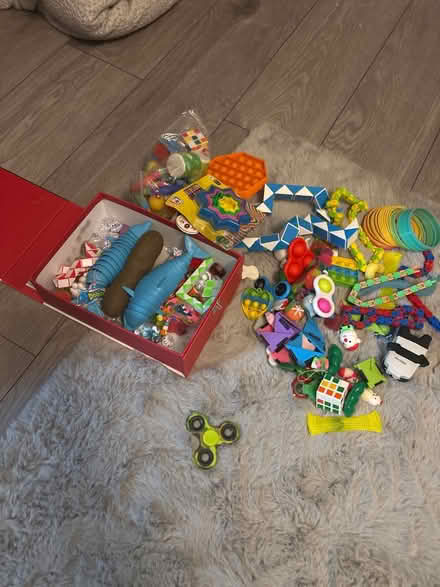 Photo of free Fidgets (DA11) #1