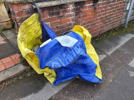 Photo of free Large builders bag (Temple Street OX4) #1