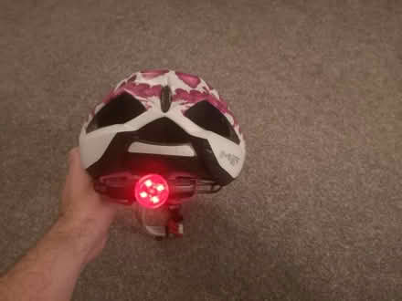 Photo of free Met Girls/Ladies Bike MTB Helmet (CR3 Caterham) #2