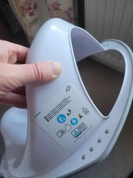 Photo of free Toilet seat (Lower Walkley S6) #2