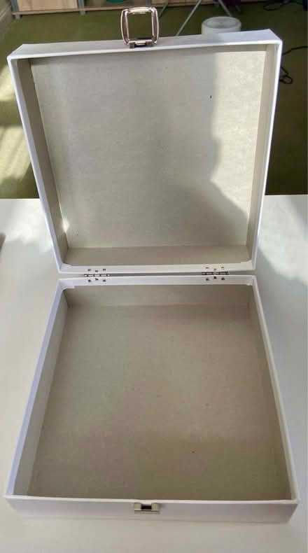 Photo of free Swarovski Box (Empty) (Kentwood RG30) #2