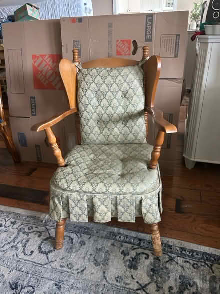 Photo of free Vintage Maple Chair (Woodside & El Camino) #1