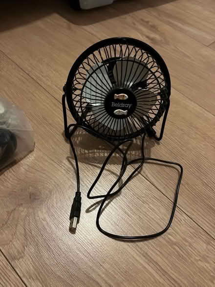 Photo of free Desk fan (Tooting SW17) #1