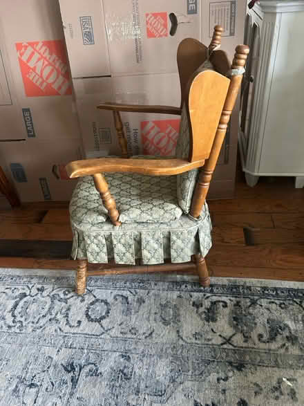 Photo of free Vintage Maple Chair (Woodside & El Camino) #3
