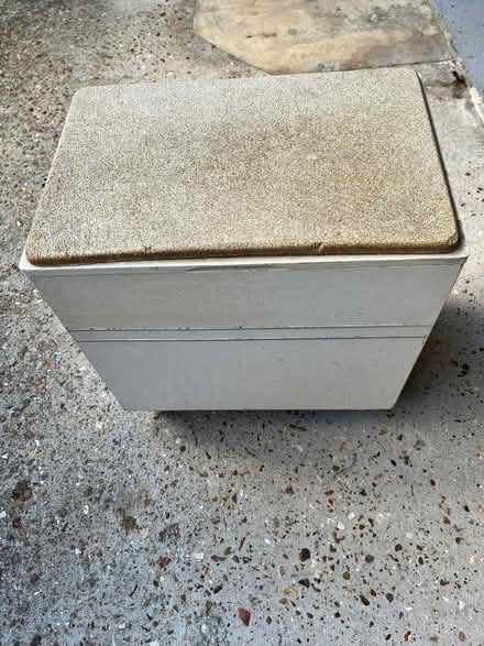 Photo of free Laundry/bathroom box /seat (Houndean Bottom BN7) #2
