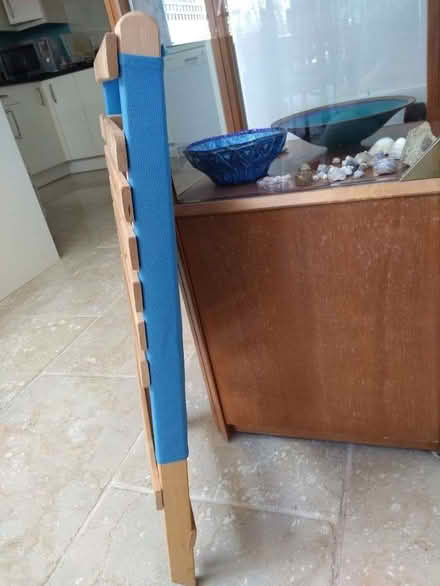 Photo of free folding seat, wooden and canvas fabric (Risinghurst OX3) #3