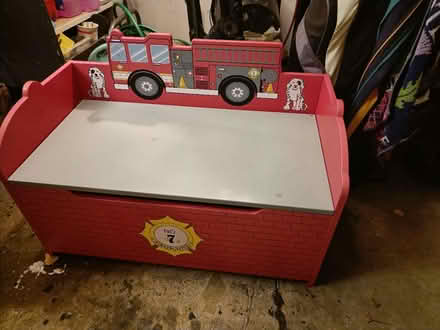 Photo of free Child's toy chest (Chesterton Road CB4) #2