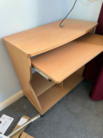 Photo of free Solid computer / tv desk unit (Cooden TN39) #3