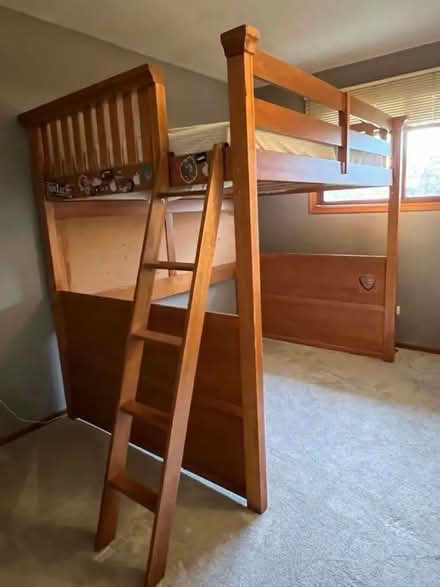 Photo of free Loft bed (90th St. In Willowbrook) #1