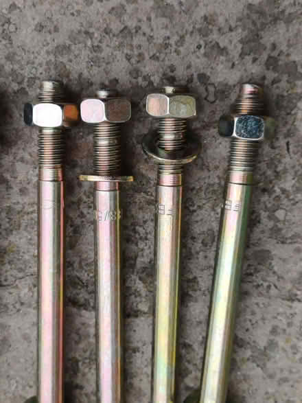 Photo of free Through Bolt Wedge Anchors x 8 (CT7) #2