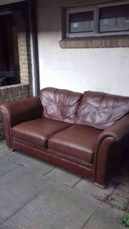 Photo of free Sofa (DA1) #2
