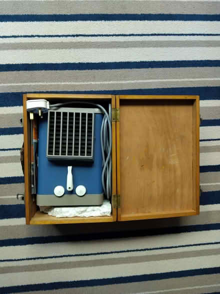 Photo of free 35mm Slide Projector (Hildenborough TN11) #1