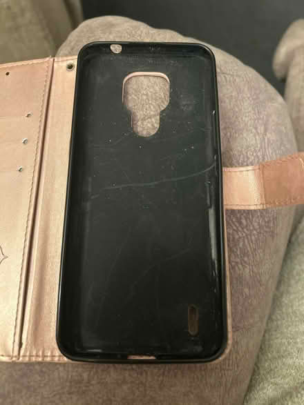 Photo of free Moto e 7 phone case (Dunton green) #2